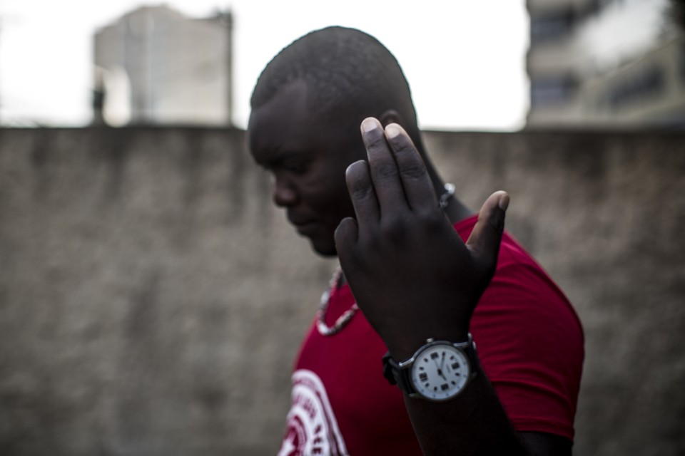 Ministério Público vai investigar denúncia de injúria racial contra haitiano